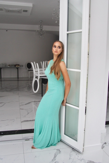 Sukienka na studniówkę Oktawia Mięta Sukienka na studniówkę Oktawia Mięta